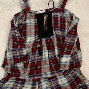 Off the shoulder flowy tank top